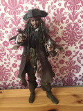 Jack Sparrow : Pirates of the Caribbean : Dead Men Tell No Tales