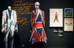 david-bowie-is_mcqueen_600c390-600x390